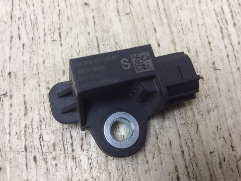 Датчик удара NISSAN X-TRAIL/ROGUE T32 13-20 98830-3RA0A Б/У