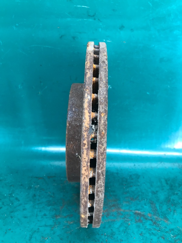 Тормозной диск передний правый FIESTA 08-17 Хэтчбек 1.6