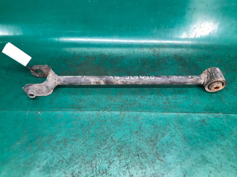 Рычаг задней подвески поперечный нижний TLX 14-17 2016 Седан 2.4L 4