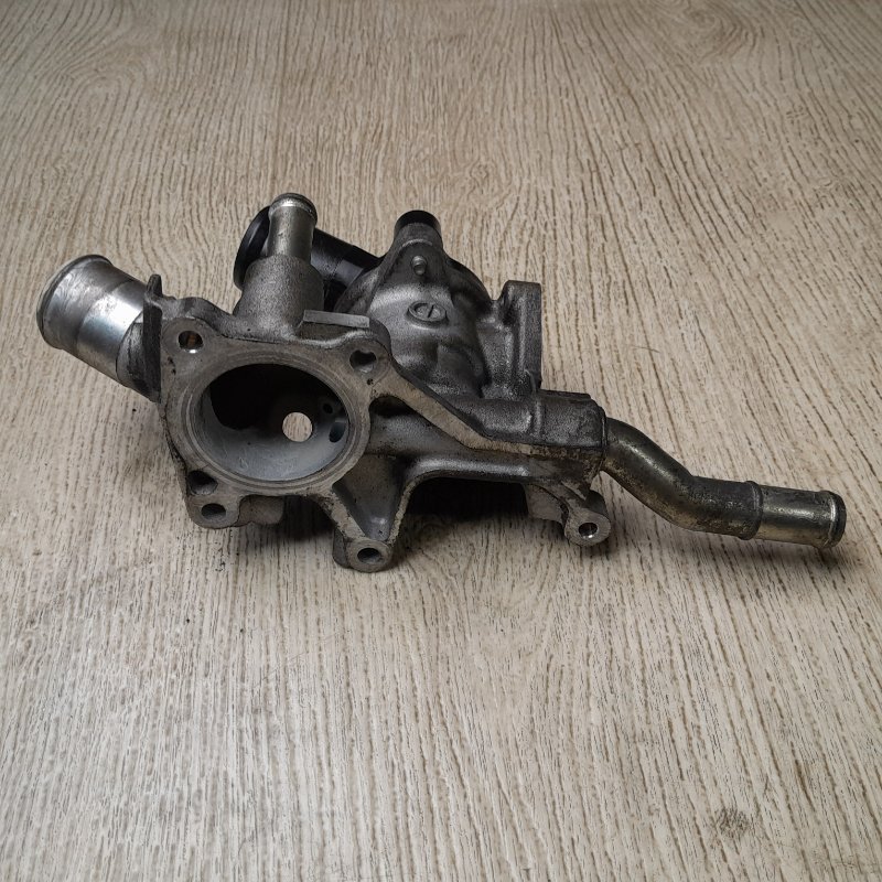 Корпус термостата MAZDA 6 GJ 12- GJ 2.5 PYY1 Корпус термостата MAZDA 6 GJ 12- GJ 2.5 PYY1