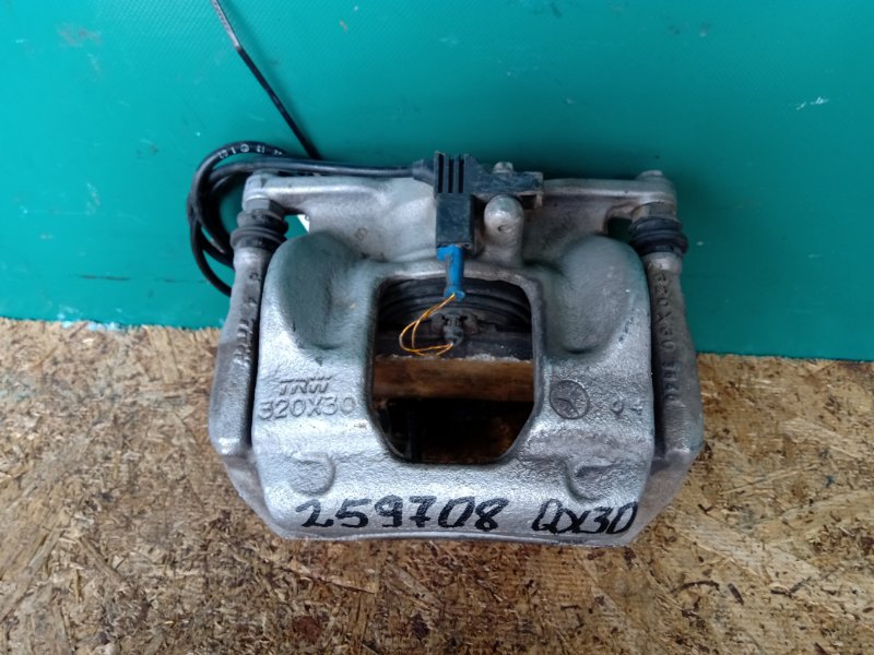 Суппорт тормозной передний правый INFINITI QX30 16-20 2018 Внедорожник 2.0 20PET 41111-5DA0A Б/У