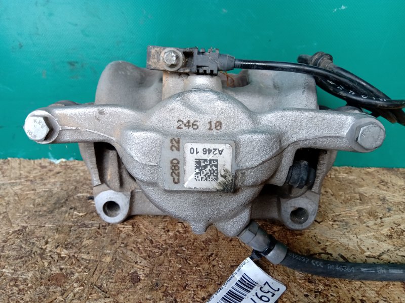 Суппорт тормозной передний правый QX30 16-20 2018 Внедорожник 2.0 20PET