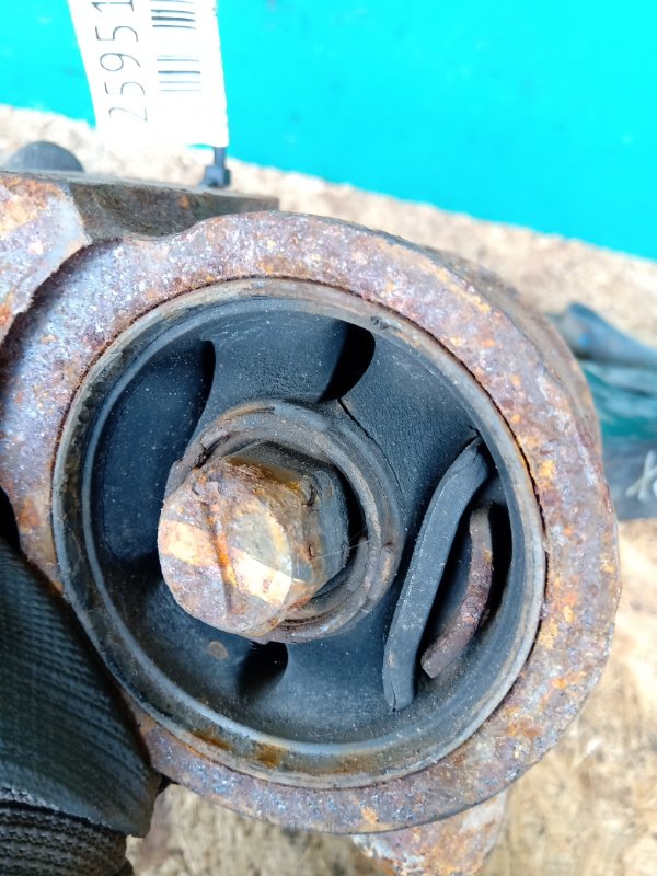 Рычаг передней подвески нижний правый RDX 12-19 2015 Внедорожник 3.5L 6