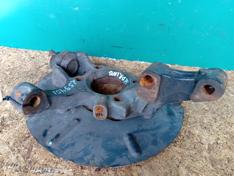 Кулак поворотный правый AVENGER 07-14 2011 Седан 3.6