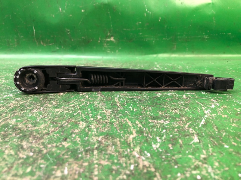 Поводок стеклоочистителя задний HYUNDAI ACCENT RB 10- Хетчбек 1.6