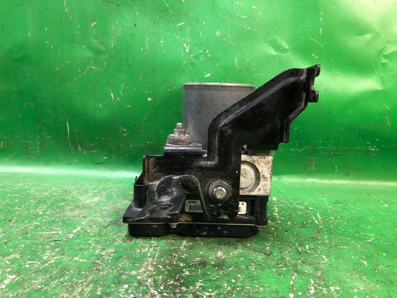 Блок ABS NV200 USA 13- 2017 M20X 2.0 MR20DE