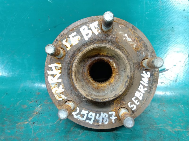 Ступица передняя правая DODGE AVENGER 07-14 Седан 3 5154211AA Б/У