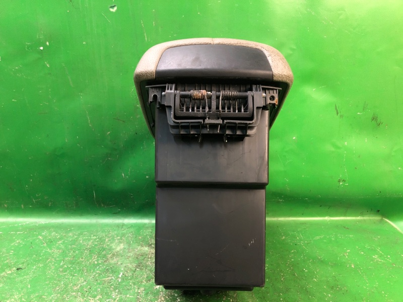 Подлокотник SORENTO XM 09-14 2011 Внедорожник 2.4