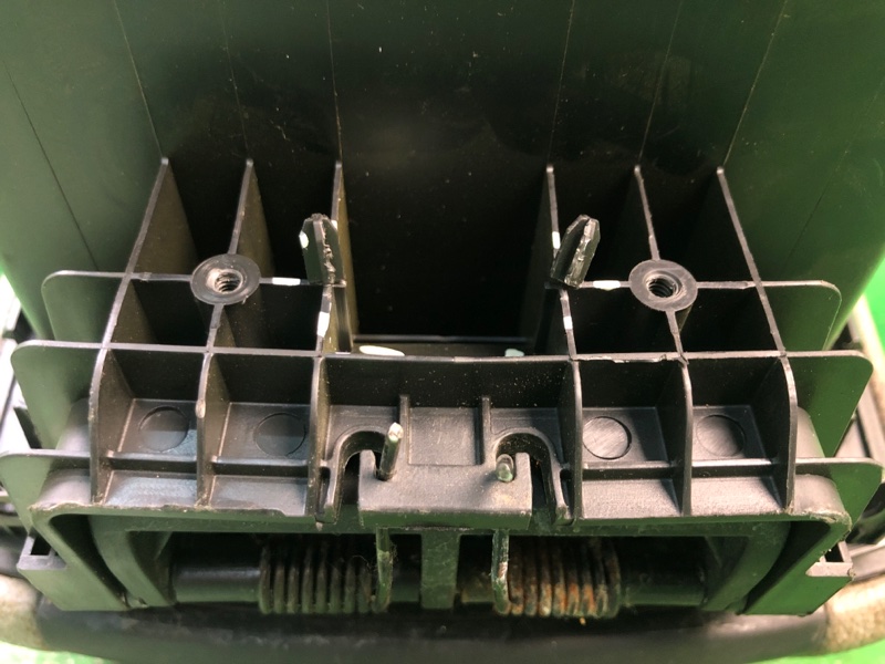 Подлокотник SORENTO XM 09-14 2011 Внедорожник 2.4