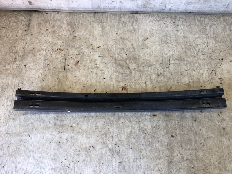 Усилитель переднего бампера SOLARA 03-09 2006 Кабриолет 3.3 3MZ-FE