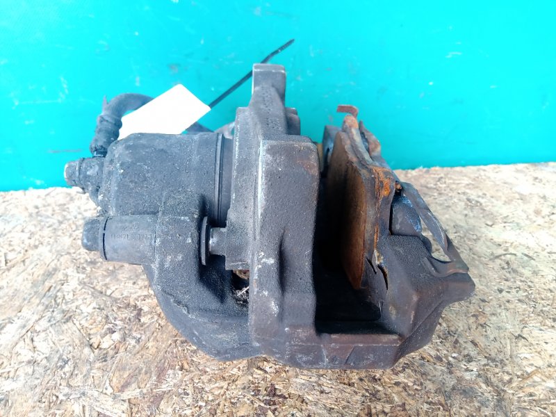 Суппорт тормозной передний правый FUSION 14- 2014 Седан 2.5 Суппорт тормозной передний правый FUSION 14- 2014 Седан 2.5