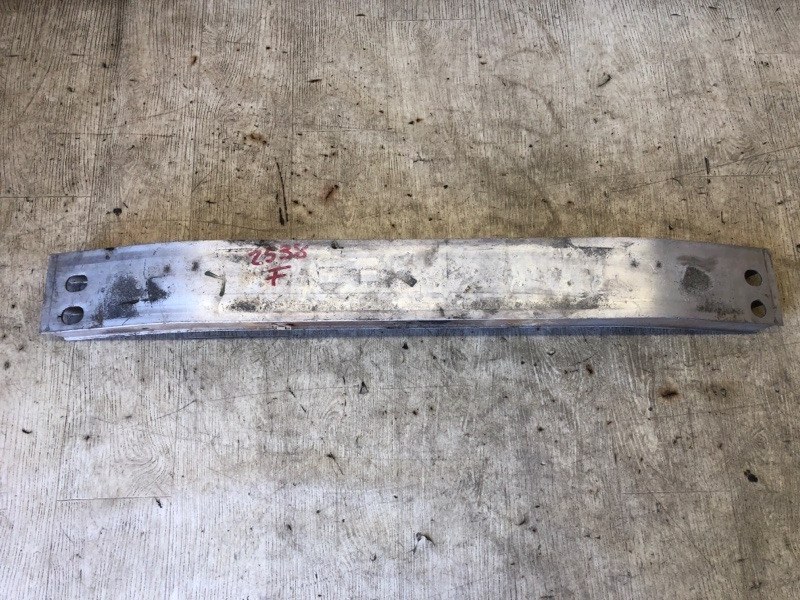 Усилитель переднего бампера TOYOTA MATRIX 08-14 2008 Хэтчбек 1.8 2ZRFE 5202102160 Б/У