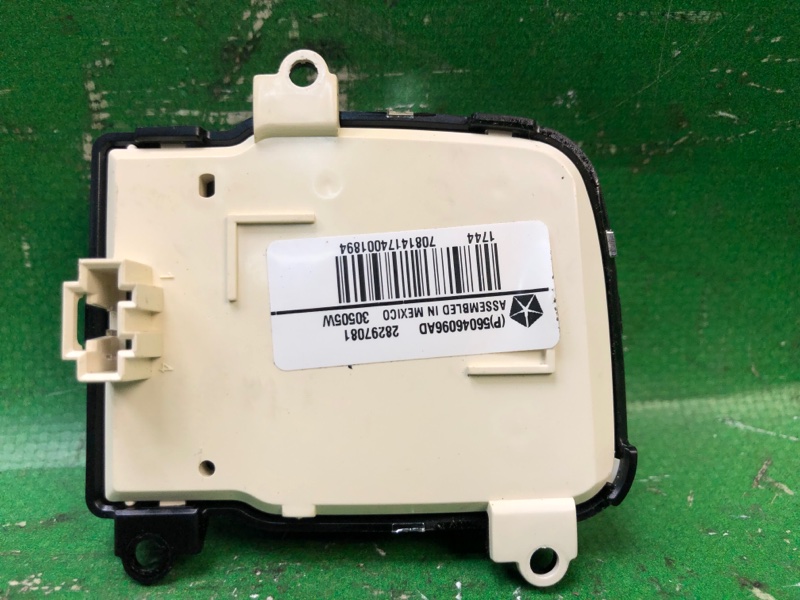 Кнопки на руль левые JEEP COMPASS 06-16 Кнопки на руль левые JEEP COMPASS 06-16