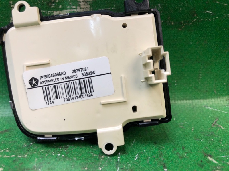 Кнопки на руль левые COMPASS 06-16 Кнопки на руль левые COMPASS 06-16