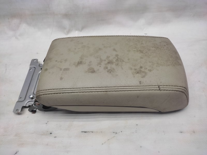 Подлокотник SUBARU LEGACY 09-15 BM 92114AJ03AVH Б/У