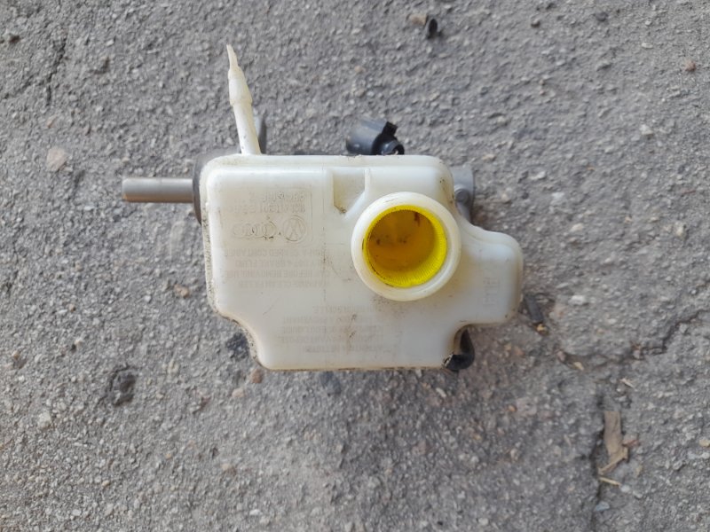 Главный тормозной цилиндр VOLKSWAGEN JETTA USA 10-17 162 1.4 CZTA