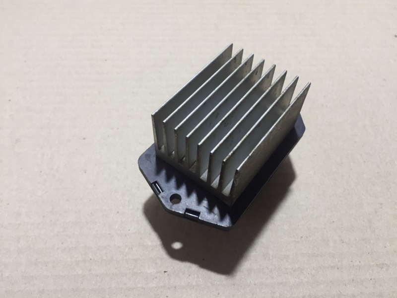 Резистор печки задний TOYOTA LAND CRUISER PRADO 120 02-09 Резистор печки задний TOYOTA LAND CRUISER PRADO 120 02-09