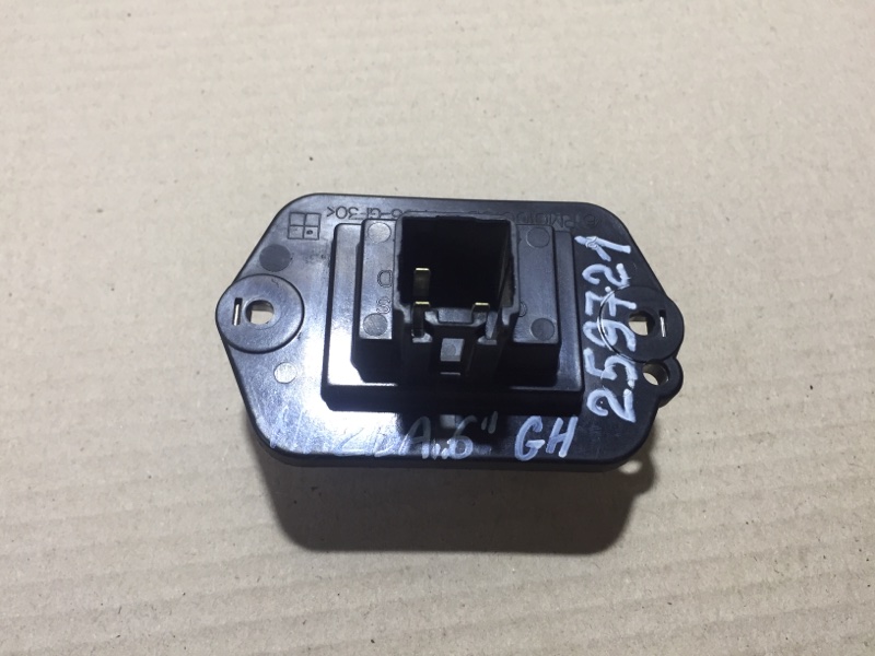 Запчасть резистор печки MAZDA 6 GH 07-12 Б/У Резистор печки MAZDA 6 GH 07-12 Б/У