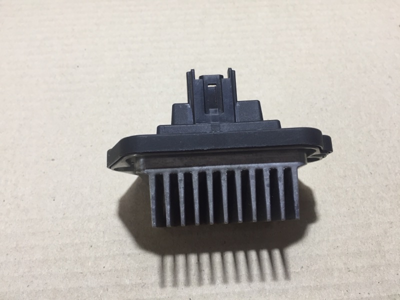 Резистор печки 6 GH 07-12 Резистор печки 6 GH 07-12