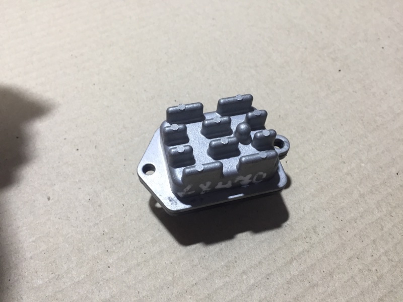 Резистор печки задний LX470 98-07