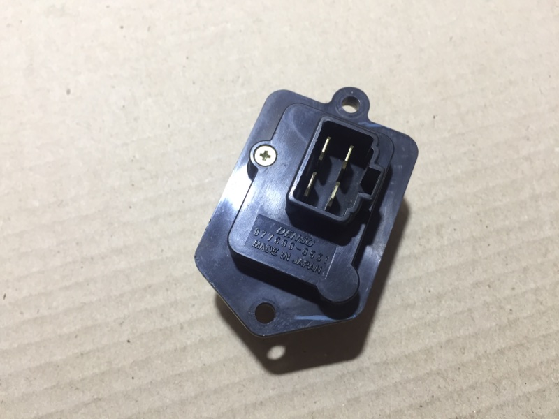 Резистор печки задний LX470 98-07