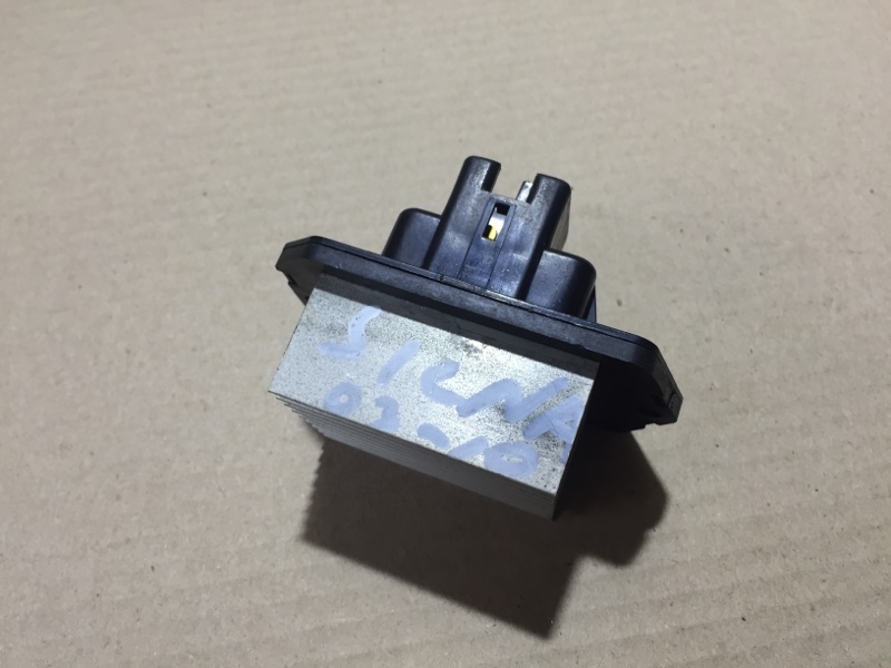 Резистор печки задний TOYOTA SIENNA 03-10 3.5 2GRFE 88750-08030 Б/У