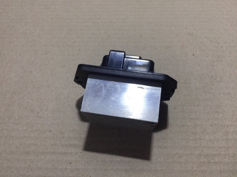 Резистор печки задний TOYOTA LAND CRUISER PRADO 120 02-09 88750-60020 Б/У