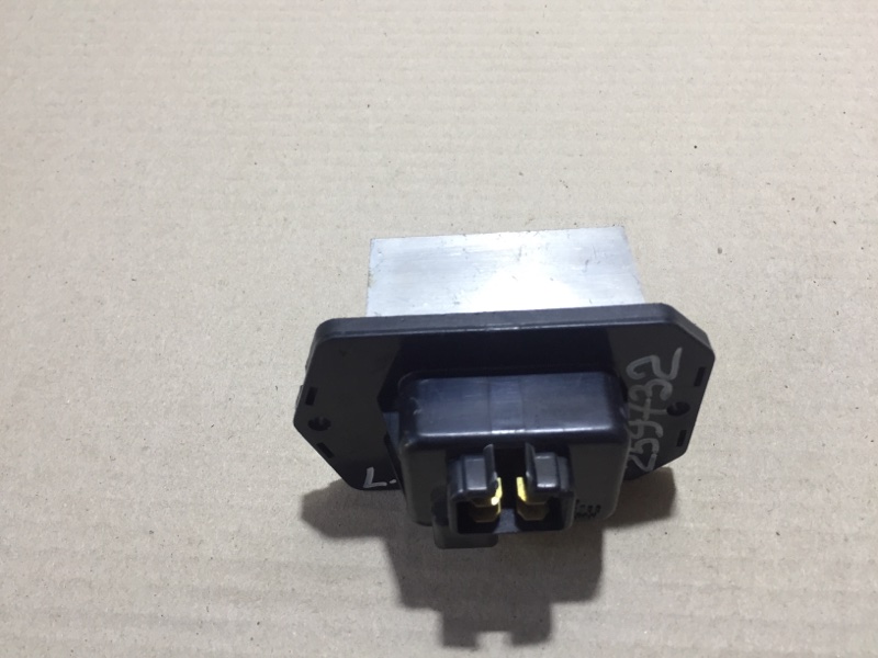 Резистор печки задний TOYOTA LAND CRUISER PRADO 120 02-09