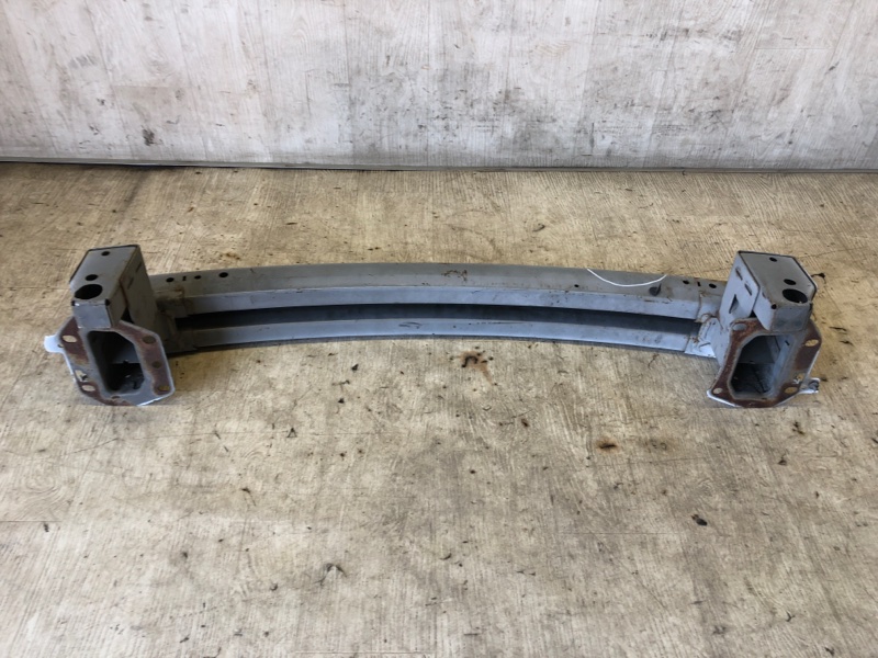 Усилитель переднего бампера JEEP PATRIOT 10-17 Внедорожник 2.0 Усилитель переднего бампера JEEP PATRIOT 10-17 Внедорожник 2.0