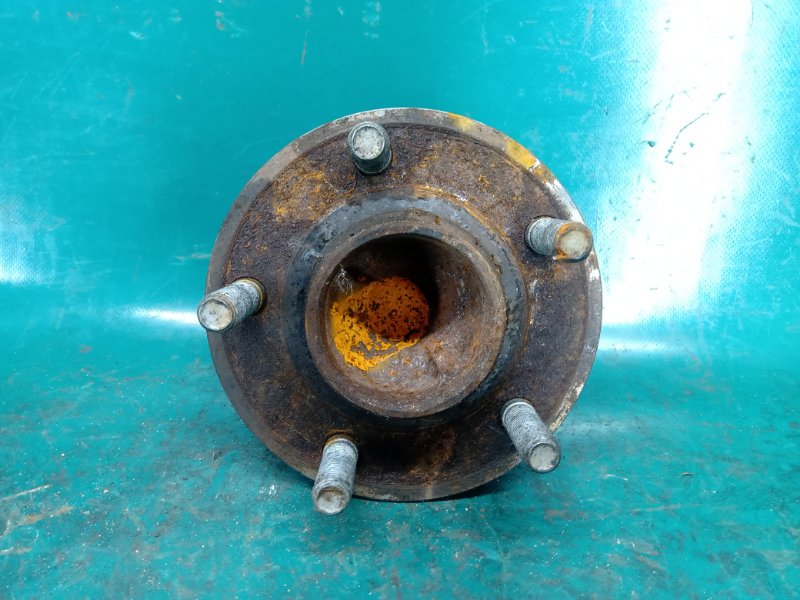 Ступица задняя правая FORD FOCUS 10-18 2014 Седан 2.0 XQDA BV6Z-1104-B Б/У