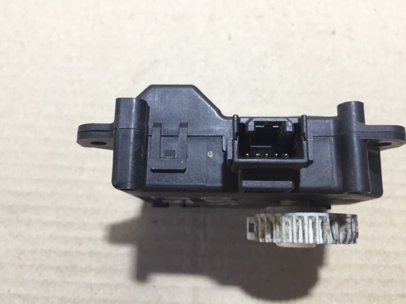 Моторчик заслонки печки ES350 06-12