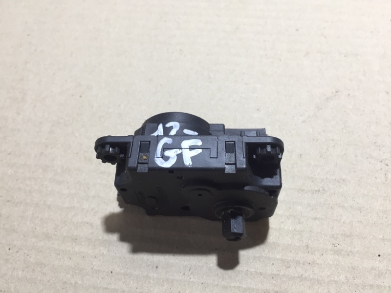 Моторчик заслонки печки MITSUBISHI OUTLANDER GF 12-