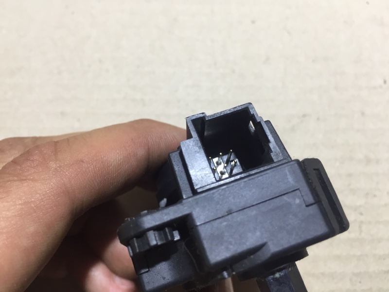 Моторчик заслонки печки OUTLANDER GF 12-