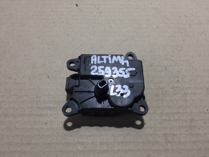 Моторчик заслонки печки NISSAN ALTIMA L33 12-18 L33 27732-3JC1A Б/У