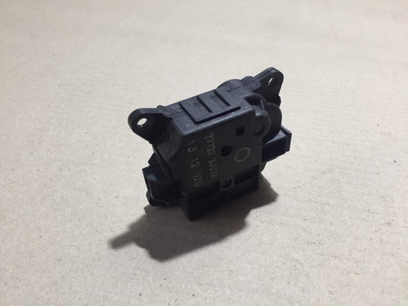 Моторчик заслонки печки NISSAN ALTIMA L33 12-18 L33
