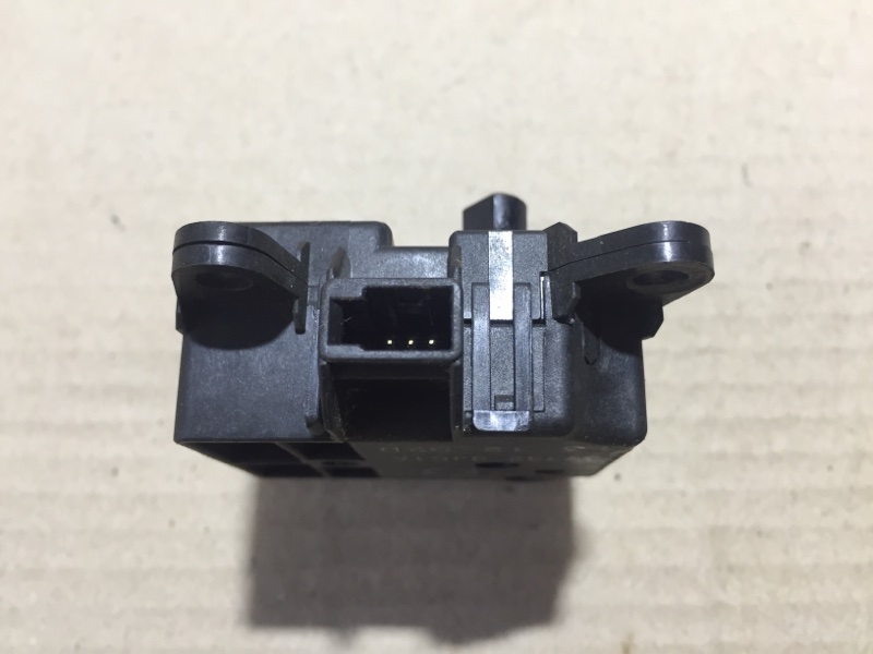 Моторчик заслонки печки ALTIMA L33 12-18 L33