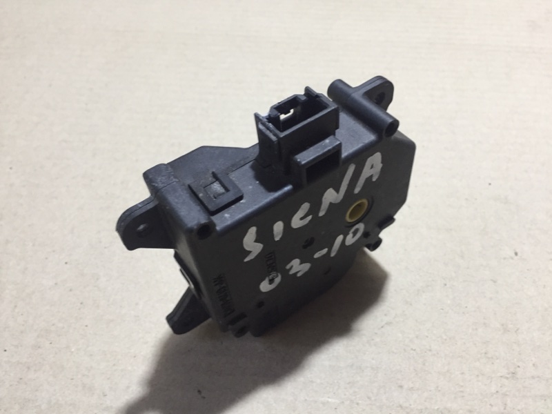 Моторчик заслонки печки задний TOYOTA SIENNA 03-10 3.5 2GRFE Моторчик заслонки печки задний TOYOTA SIENNA 03-10 3.5 2GRFE