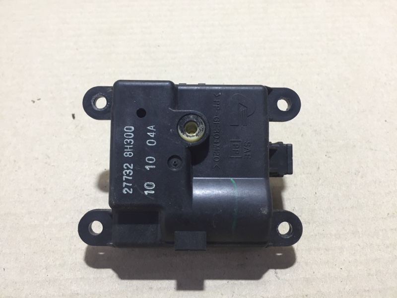 Моторчик заслонки печки G25/G35/G37/Q40 06-14 2011 Седан 3.7 VQ37VHR Моторчик заслонки печки G25/G35/G37/Q40 06-14 2011 Седан 3.7 VQ37VHR