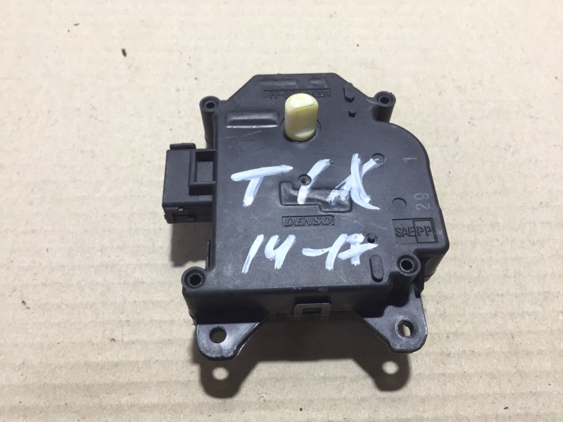 Моторчик заслонки печки TLX 14-17 2017 Седан 2.4 Моторчик заслонки печки TLX 14-17 2017 Седан 2.4