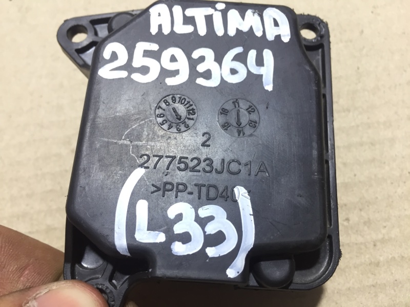 Моторчик заслонки печки ALTIMA L33 12-18 L33