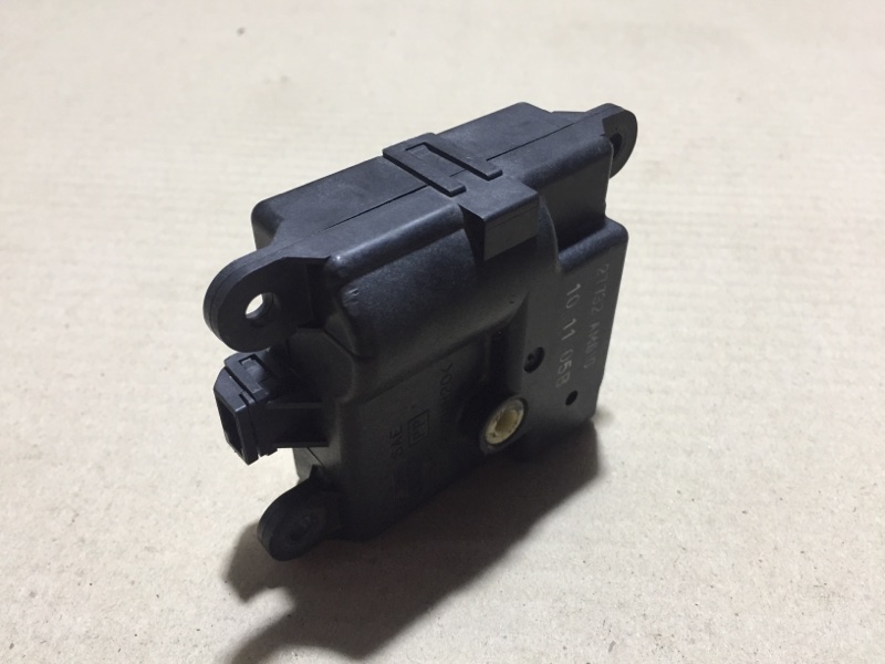 Моторчик заслонки печки G25/G35/G37/Q40 06-14 2011 Седан 3.7 VQ37VHR
