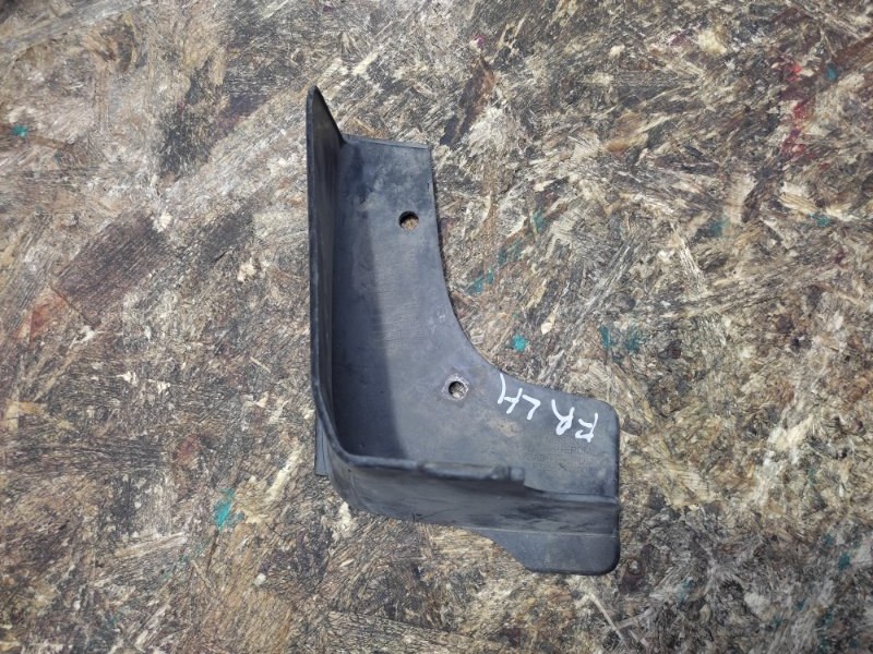 Брызговик передний левый NISSAN TEANA J32 08-14 Б/У