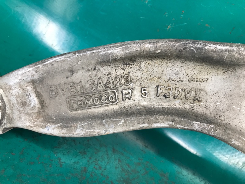 Рычаг передней подвески нижний правый FOCUS 10-18 2014 Седан 2.0 XQDA