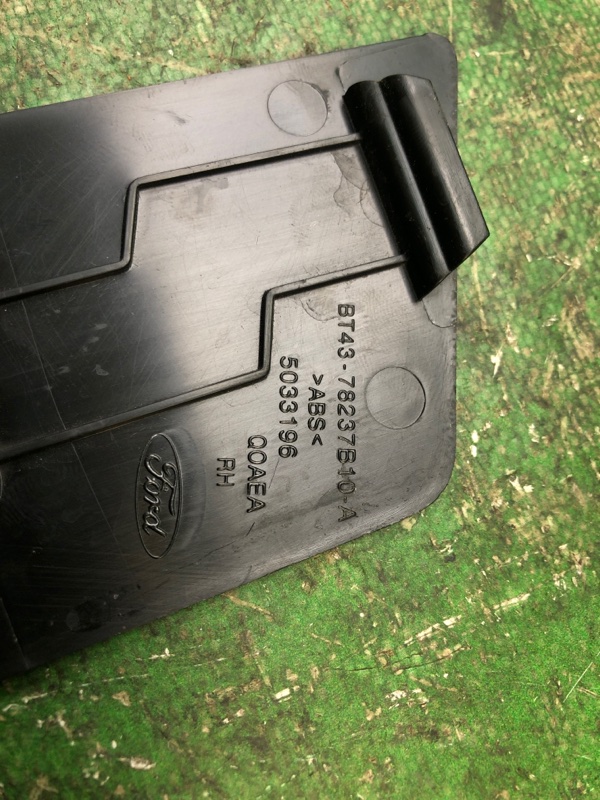 Кнопка стеклоподъемника передняя правая EDGE 06-14 Кнопка стеклоподъемника передняя правая EDGE 06-14