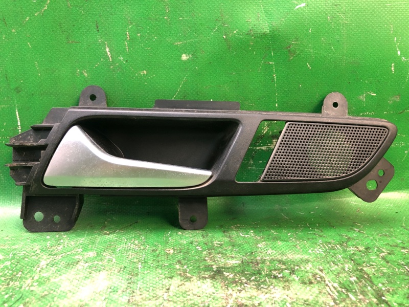 Ручка двери внутренняя задняя левая VOLKSWAGEN PASSAT B7 11-15 2014 Седан 2.5 CBUA 561839019D Б/У