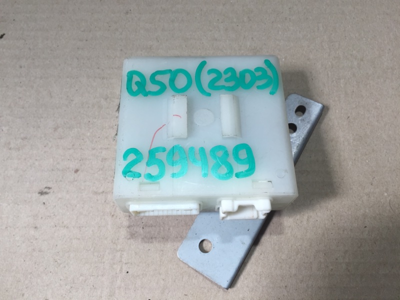 Запчасть блок электронный INFINITI Q50 15-20 2017 Седан 3.0 VR30DDTT 98800-4HK0A Б/У Блок электронный INFINITI Q50 15-20 2017 Седан 3.0 VR30DDTT 98800-4HK0A Б/У