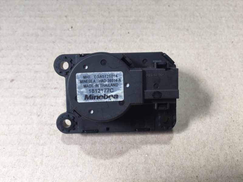 Моторчик заслонки печки MITSUBISHI OUTLANDER GF 12- 7820A921 Б/У
