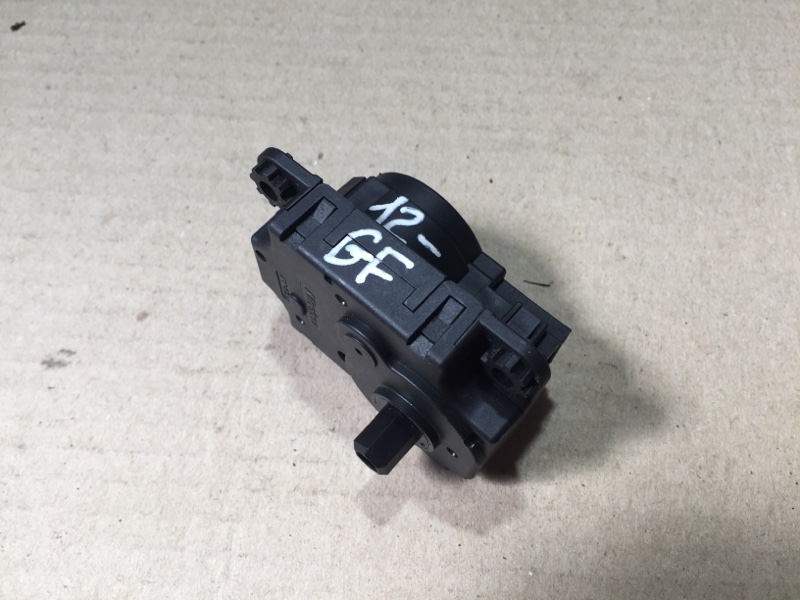 Моторчик заслонки печки MITSUBISHI OUTLANDER GF 12-