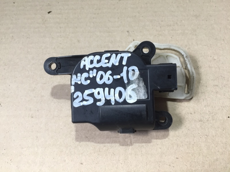Моторчик заслонки печки ACCENT MC 06-10 MC Моторчик заслонки печки ACCENT MC 06-10 MC