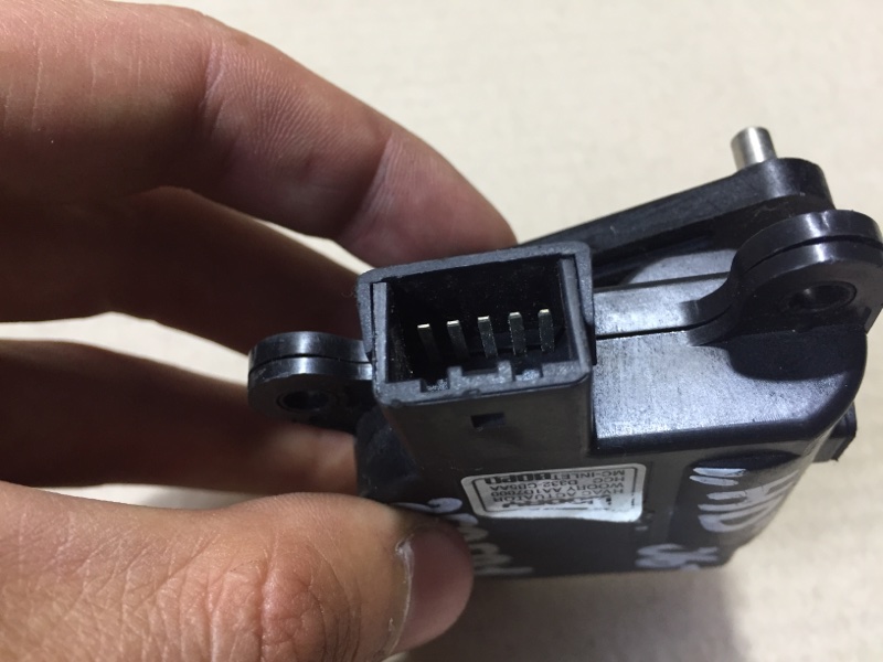 Моторчик заслонки печки ELANTRA HD 06-11 HD